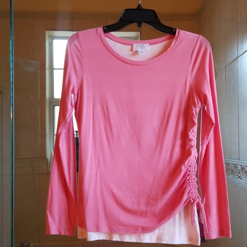 Loft by Ann Taylor pink top.
